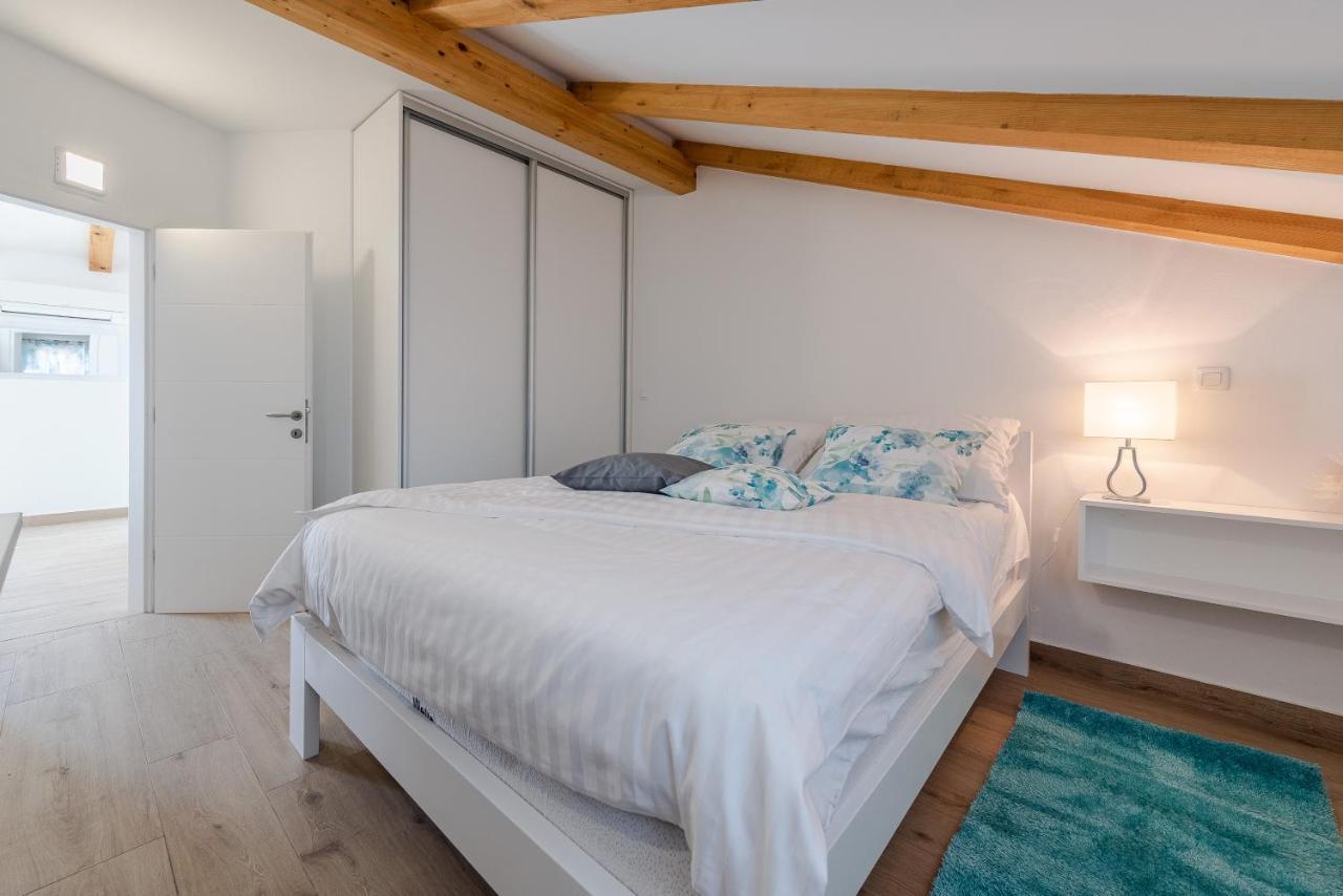 Villa Charm Tkon Εξωτερικό φωτογραφία